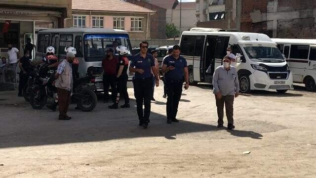 Alacak verecek meselesi yüzünden çıkan kavgada baba ve oğlu yaralandı Alacak verecek meselesi yüzünden çıkan kavgada baba ve oğlu yaralandı