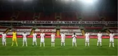 Antalyaspor yenilmezlik rekorunu kırdı Antalyaspor yenilmezlik rekorunu kırdı