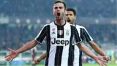 Arthur'u Juventus'a 82 milyon euroya satan Barcelona, Pjanic'i 65 milyon euroya transfer etti Arthur'u Juventus'a 82 milyon euroya satan Barcelona, Pjanic'i 65 milyon euroya transfer etti
