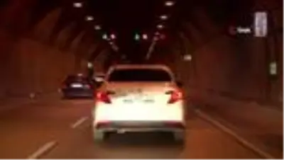 Son dakika 3. sayfa: Asker eğlencesi için tüneli kapattılar Son dakika 3. sayfa: Asker eğlencesi için tüneli kapattılar