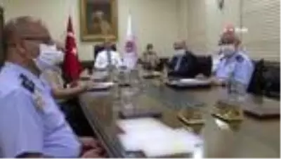 Bakan Akar, Pençe-Kaplan Operasyonu'ndaki gelişmeleri paylaştı Bakan Akar, Pençe-Kaplan Operasyonu'ndaki gelişmeleri paylaştı
