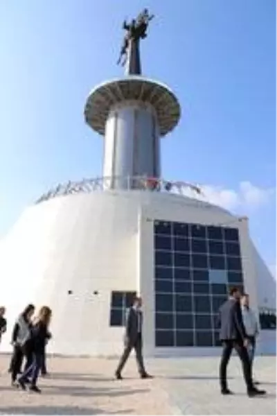 Bolu'da 12 milyon harcanan Köroğlu Park çürümeye terk edildi Bolu'da 12 milyon harcanan Köroğlu Park çürümeye terk edildi