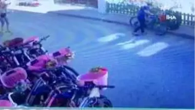 Büyükada’da lüks bisiklet hırsızlığı kamerada