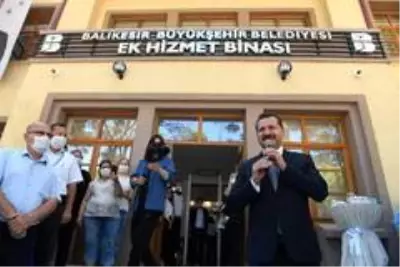 Büyükşehir Edremit ve Burhaniye'de vatandaşa daha yakın