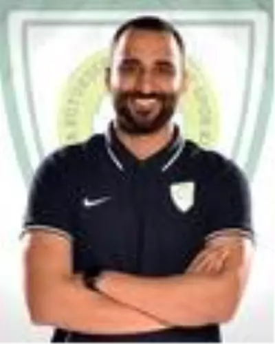 Ceyhun Cabadak ile sözleşme yenilendi Ceyhun Cabadak ile sözleşme yenilendi