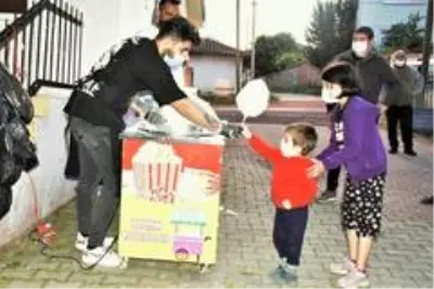 Son Dakika: Çocuklar yazlık sinemayı çok sevdi Son Dakika: Çocuklar yazlık sinemayı çok sevdi