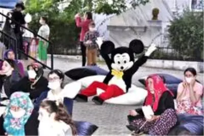 Son Dakika: Çocuklar yazlık sinemayı çok sevdi Son Dakika: Çocuklar yazlık sinemayı çok sevdi