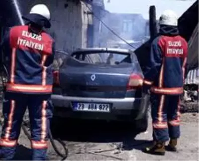 Elazığ'da ev ve araç yangını
