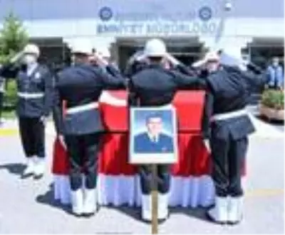 Son Dakika | Emekli Emniyet Müdürü Kutlu, lösemiye yenik düştü Son Dakika | Emekli Emniyet Müdürü Kutlu, lösemiye yenik düştü