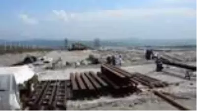 Genç yaşta ayrıldığı memleketinde göçü önlemek için fabrika kuruyor Genç yaşta ayrıldığı memleketinde göçü önlemek için fabrika kuruyor