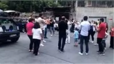Son Dakika | İstanbul'da asker uğurlamalarında dehşete düşüren görüntüler Son Dakika | İstanbul'da asker uğurlamalarında dehşete düşüren görüntüler