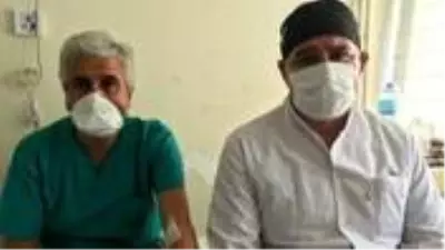 Maske uyarısı yapan doktorlar, hasta ve yakınları tarafından darp edildi Maske uyarısı yapan doktorlar, hasta ve yakınları tarafından darp edildi