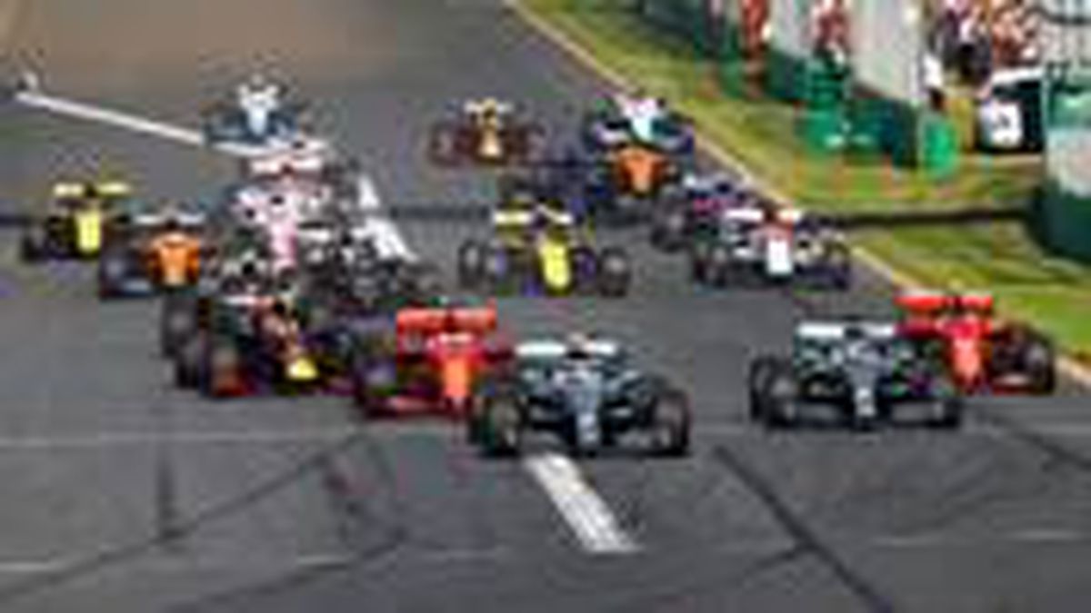 Mercedes, Formula 1'de bu sezon siyah arabayla yarışacak