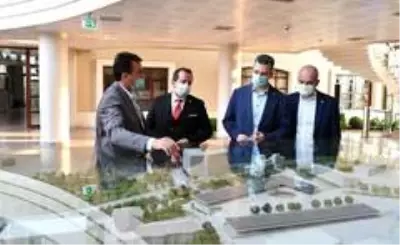 Milletvekillerinden Osmangazi Meydanı'na övgü Milletvekillerinden Osmangazi Meydanı'na övgü