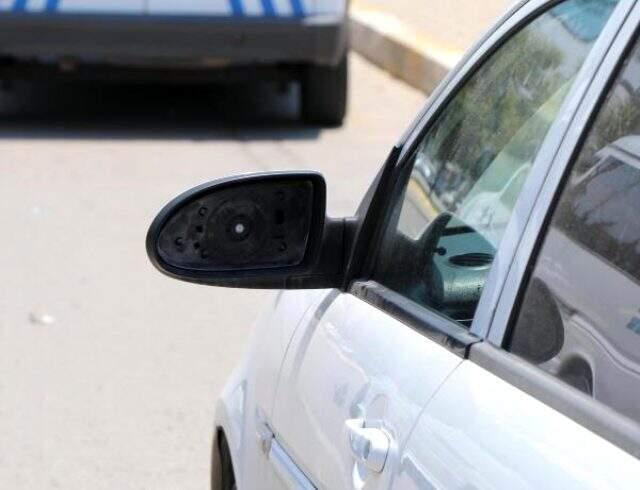Sivil polis aracına çarpan ehliyetsiz sürücü, 'Polis çağırmayın' dedi