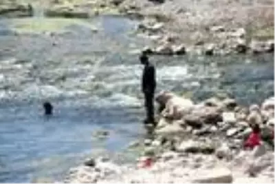 Torununun gözü önünde intihara kalkıştı
