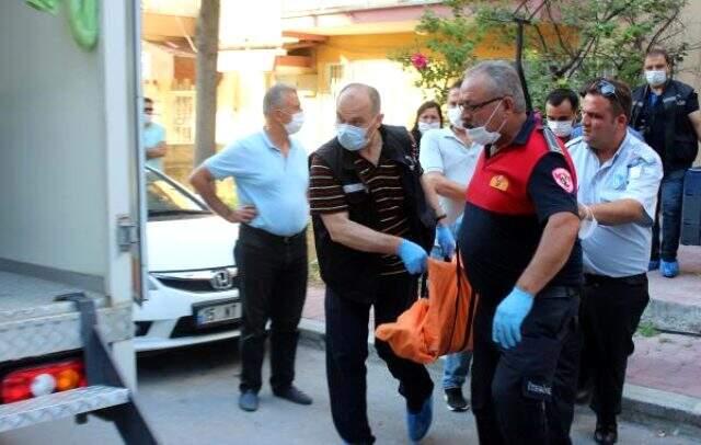Üç çocuk annesi kadın başından silahla vurulmuş halde ölü bulundu