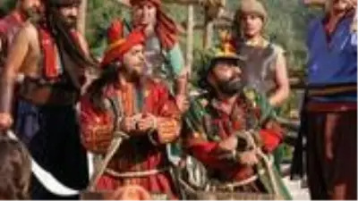 YKS’de çıkan ’Hacıvat Karagöz Neden Öldürüldü’ sorusunu filmin senaristi bile çözemedi