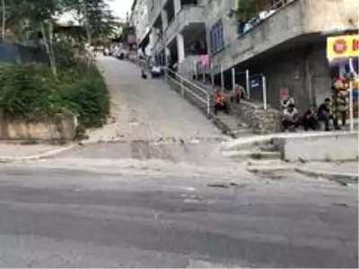 Yokuştan aşağıya kayan 4 yaşındaki çocuk midibüsün altında can verdi