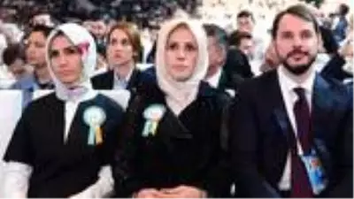Bakan Albayrak, eşi ve yeni doğan oğluna ilişkin çirkin paylaşım yapan şüpheli gözaltına alındı Bakan Albayrak, eşi ve yeni doğan oğluna ilişkin çirkin paylaşım yapan şüpheli gözaltına alındı