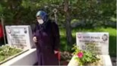 Bedirhan bebeği şehit eden teröristin etkisiz hale getirilmesi anneannesinin yüreğine su serpti -... Bedirhan bebeği şehit eden teröristin etkisiz hale getirilmesi anneannesinin yüreğine su serpti -...