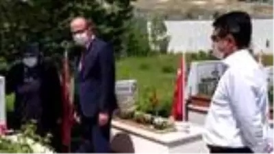 Bedirhan bebeği şehit eden teröristin etkisiz hale getirilmesi anneannesinin yüreğine su serpti -... Bedirhan bebeği şehit eden teröristin etkisiz hale getirilmesi anneannesinin yüreğine su serpti -...