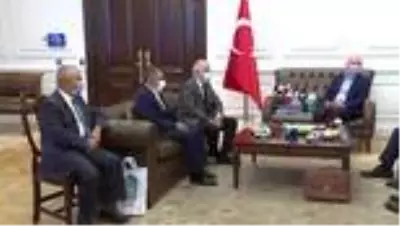 Son Dakika | İçişleri Bakanı Soylu, İdlib için 10 briket ev daha bağışladı