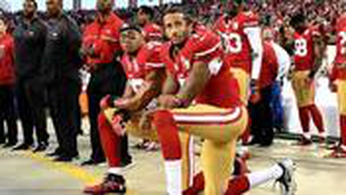 Irkçılık karşıtı hareketleriyle tanınan Colin Kaepernick'in hayatı Netflix dizisi oluyor