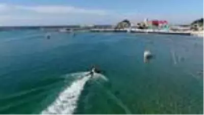 İSTANBUL PLAJLARINDA KADIN CANKURTARANLAR GÖREVE BAŞLADI İSTANBUL PLAJLARINDA KADIN CANKURTARANLAR GÖREVE BAŞLADI