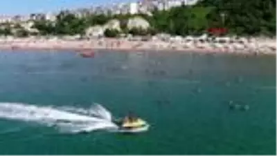 İSTANBUL PLAJLARINDA KADIN CANKURTARANLAR GÖREVE BAŞLADI