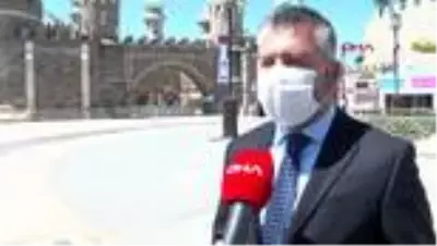 İSTANBUL Türkiye'nin ilk tema parkı tüm önlemleri alarak kapılarını eğlence severlere açtı İSTANBUL Türkiye'nin ilk tema parkı tüm önlemleri alarak kapılarını eğlence severlere açtı