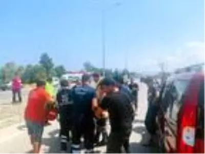 Kaza yerinde kalp masajıyla hayata döndürülen motosikletli, hastanede kurtarılamadı Kaza yerinde kalp masajıyla hayata döndürülen motosikletli, hastanede kurtarılamadı