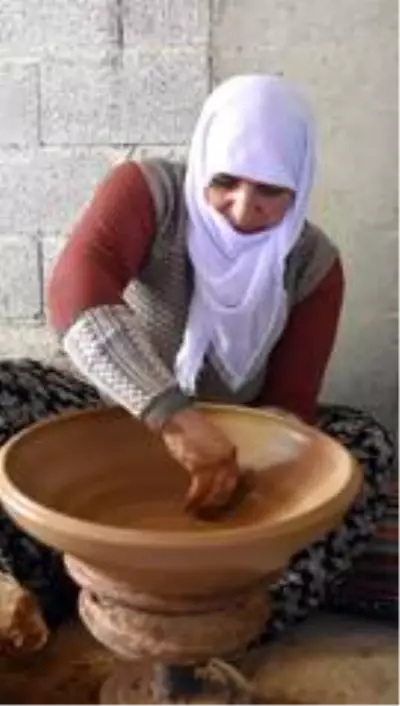 Mutki'de asırlık çanak çömlek geleneği sürüyor Mutki'de asırlık çanak çömlek geleneği sürüyor