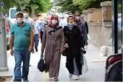 Tokat'ta cenaze ve nişan törenlerine katılan 75 kişi koronavirüse yakalandı Tokat'ta cenaze ve nişan törenlerine katılan 75 kişi koronavirüse yakalandı