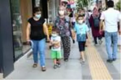 Tokat'ta cenaze ve nişan törenlerine katılan 75 kişi koronavirüse yakalandı Tokat'ta cenaze ve nişan törenlerine katılan 75 kişi koronavirüse yakalandı