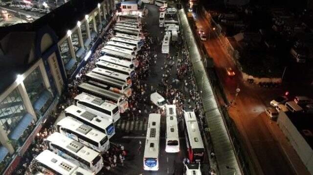 15 Temmuz Demokrasi Otogarı, dün en yoğun gecesini yaşadı 15 Temmuz Demokrasi Otogarı, dün en yoğun gecesini yaşadı