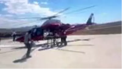 Ambulans helikopter, kalça eklemi kırılan kişi için havalandı Ambulans helikopter, kalça eklemi kırılan kişi için havalandı