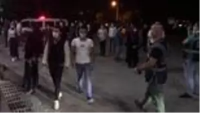 Asker uğurlamalarında sosyal mesafe uyarıları Asker uğurlamalarında sosyal mesafe uyarıları