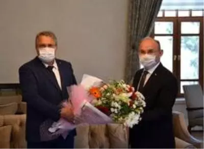 Başkan Çerçi, hem 'Hayırlı olsun' dedi hem ilçesini anlattı Başkan Çerçi, hem 'Hayırlı olsun' dedi hem ilçesini anlattı
