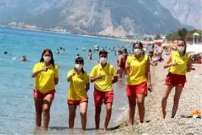 'Böyle cankurtaranlara can kurban' diyenlere inat görev başındalar 'Böyle cankurtaranlara can kurban' diyenlere inat görev başındalar