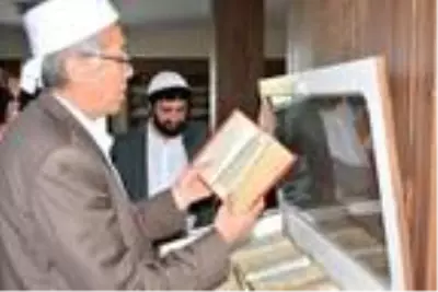 El yazması kitapları yüzyıllardır koruyorlar El yazması kitapları yüzyıllardır koruyorlar