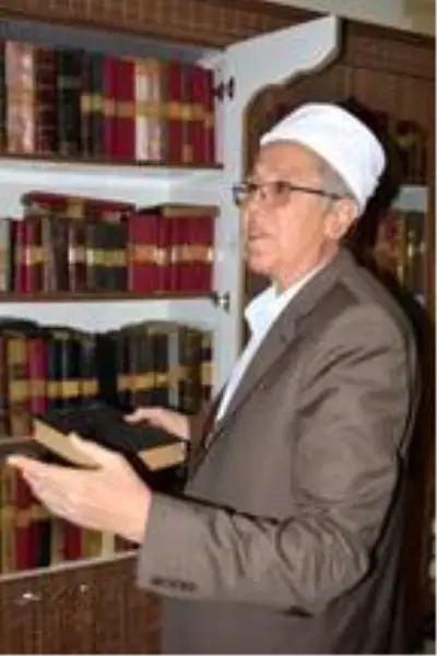 El yazması kitapları yüzyıllardır koruyorlar El yazması kitapları yüzyıllardır koruyorlar