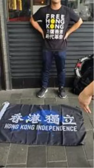 Son dakika haber | Hong Kong'da Ulusal Güvenlik Yasası'nı ihlal eden ilk kişi gözaltına alındı Son dakika haber | Hong Kong'da Ulusal Güvenlik Yasası'nı ihlal eden ilk kişi gözaltına alındı