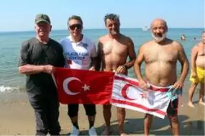 Kartal'dan Çınarcık'a 10 saat kulaç attılar Kartal'dan Çınarcık'a 10 saat kulaç attılar