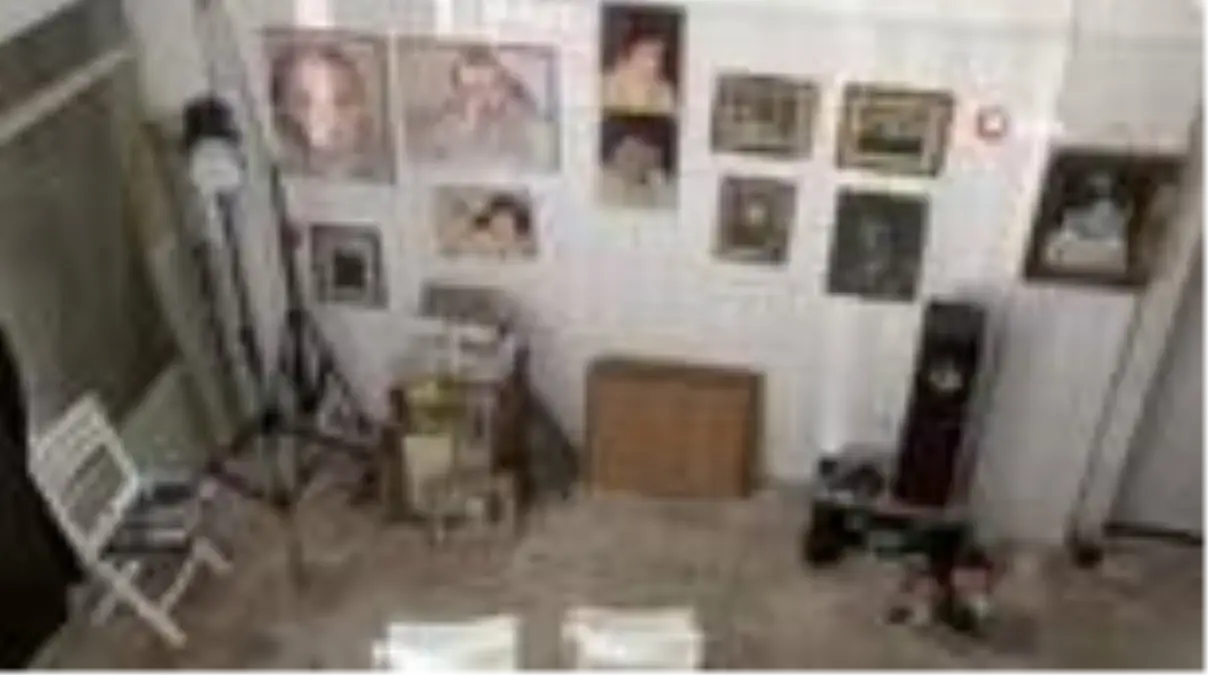 Kimsesiz fotoğrafların gönüllü sahibi