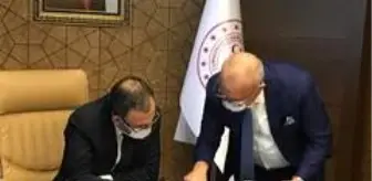 İsmail Bilen: Manisa'ya yapılacak spor yatırımlarını Bakan Kasapoğlu ile istişare ettiler İsmail Bilen: Manisa'ya yapılacak spor yatırımlarını Bakan Kasapoğlu ile istişare ettiler