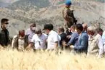 Son dakika haberleri: Şırnak'ta buğday hasadı şenliği düzenlendi Son dakika haberleri: Şırnak'ta buğday hasadı şenliği düzenlendi