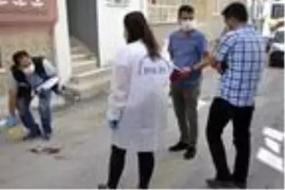 Son dakika haberleri... Sokakta kanlar içinde bulundu, 4'üncü kattaki balkondan düştüğü belirlendi Son dakika haberleri... Sokakta kanlar içinde bulundu, 4'üncü kattaki balkondan düştüğü belirlendi
