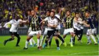 Süper Lig'in 33. haftasındaki Beşiktaş-Fenerbahçe derbisi 19 Temmuz'da oynanacak Süper Lig'in 33. haftasındaki Beşiktaş-Fenerbahçe derbisi 19 Temmuz'da oynanacak