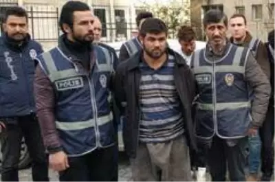 Para için arkadaşını testereyle doğrayan yabancı uyruklu şahsa müebbet hapis cezası verildi